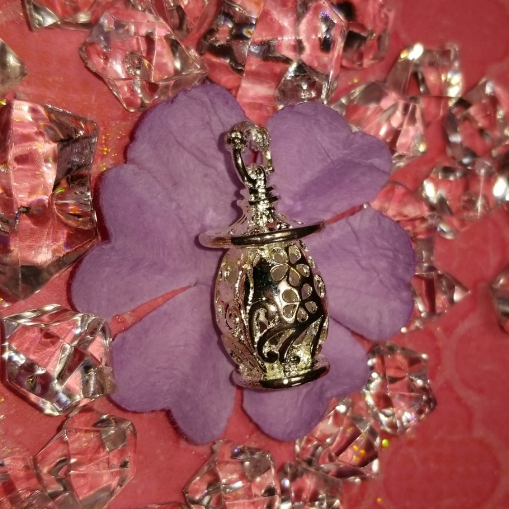 Sterling silver Hollow pendant